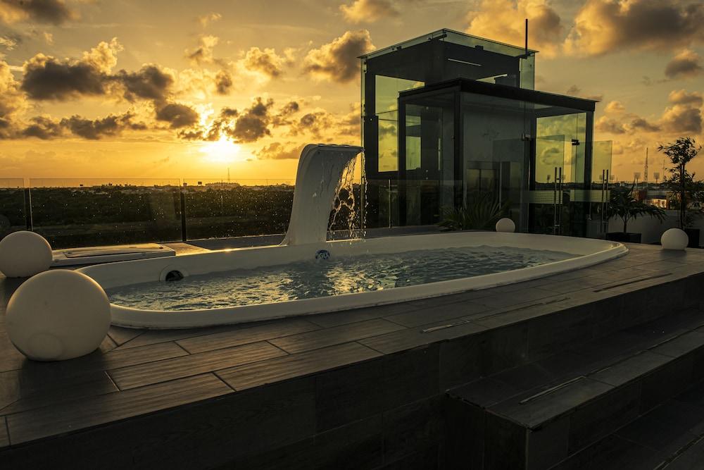 Kabah Boutique Hotel Cancun Exterior photo
